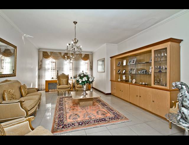 4 BEDROOM HOUSE FOR SALE IN KHYBER ROCK